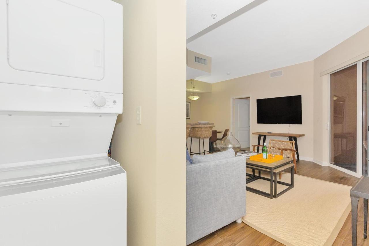 Dharma Home Suites South Miami At Red Road Commons ภายนอก รูปภาพ