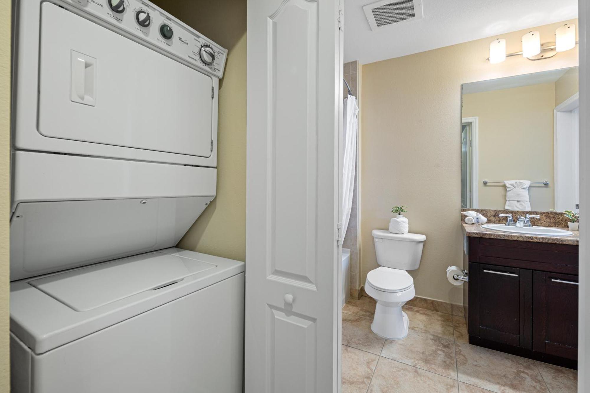 Dharma Home Suites South Miami At Red Road Commons ภายนอก รูปภาพ